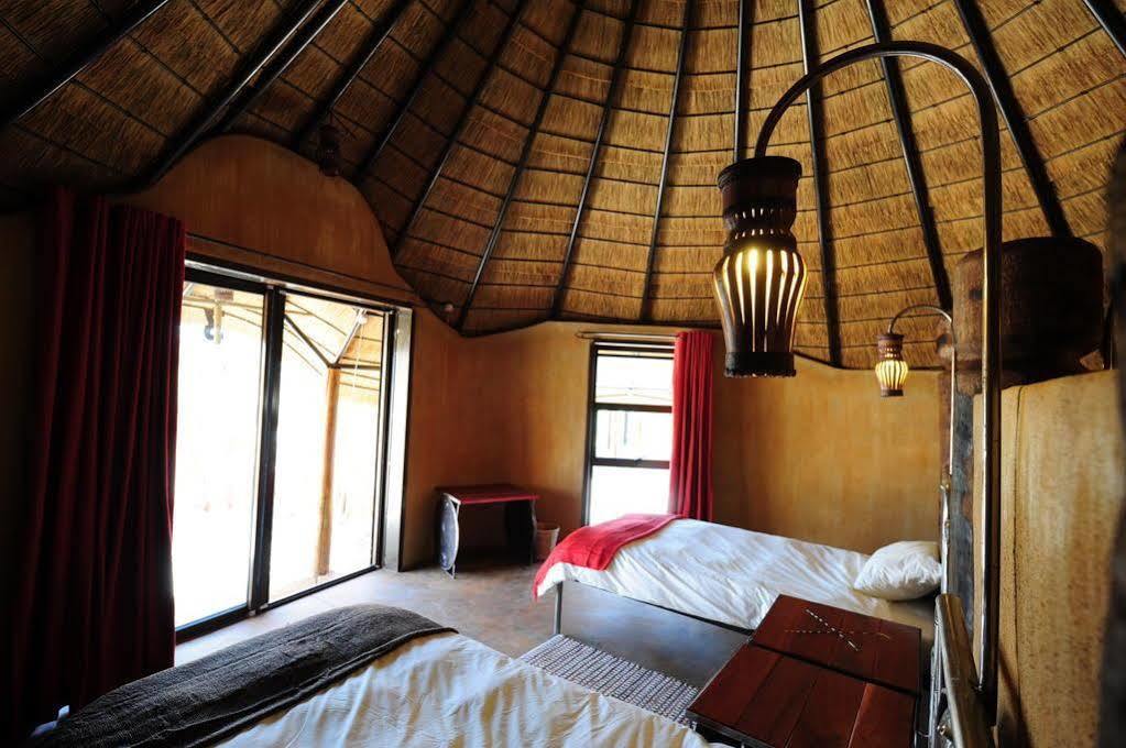 Ongula Village Homestead Lodge Ondangwa Eksteriør bilde